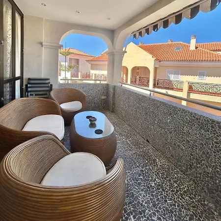 Castle Harbour 37 - Two Bed Apartment Los Cristianos (Tenerife)